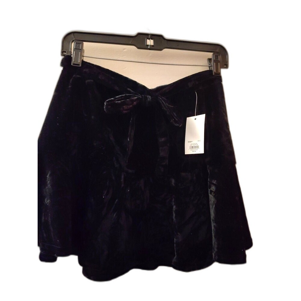 SO Crushed Velvet Black Skirt Size S